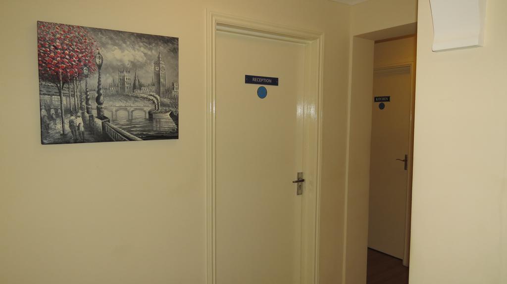 Montrose Guest House Romford Exterior foto